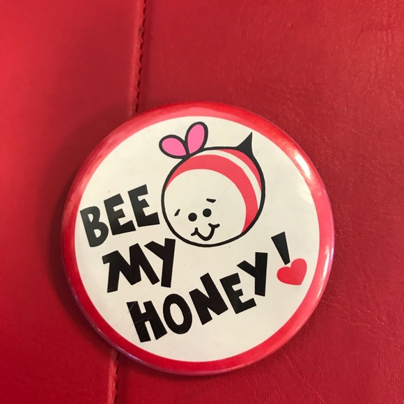 Vintage Jewelry - Valentine Bee 🐝 My Honey 🍯 Pin Vintage Jewelry - Valentine Bee 🐝 My Honey 🍯 Pin